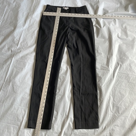 🖤 Black H&M Woman’s Dress Pants - Size 4, Straight Leg with Pockets! 🖤 - Picture 2 of 5